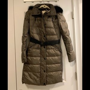 Burberry Down Coat w fur hood szS